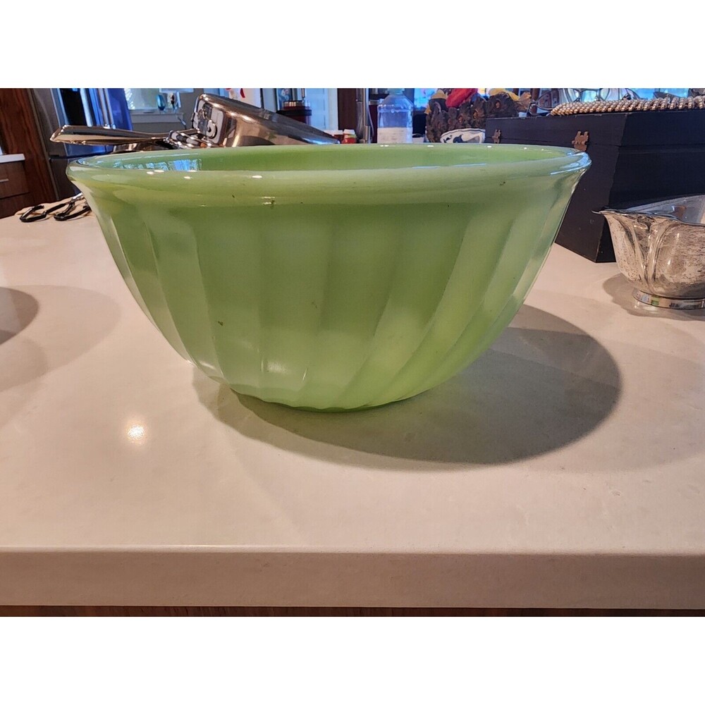 Vintage FIRE KING JADEITE SWIRL 9" Nesting Mixing Bowl 19